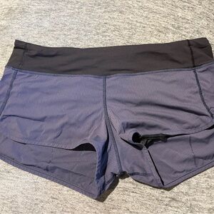 lululemon athletica women’s Black and Dark Gray Athletic Shorts sz 10